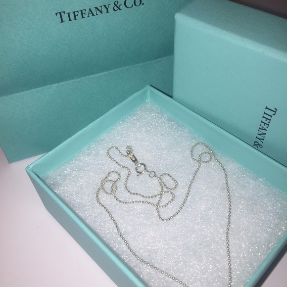 SOLD TIFFANY & CO Sterling Silver Necklace✨ - Picture 2 of 4